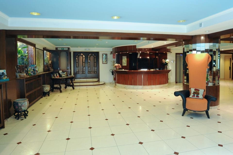 Lounge or bar