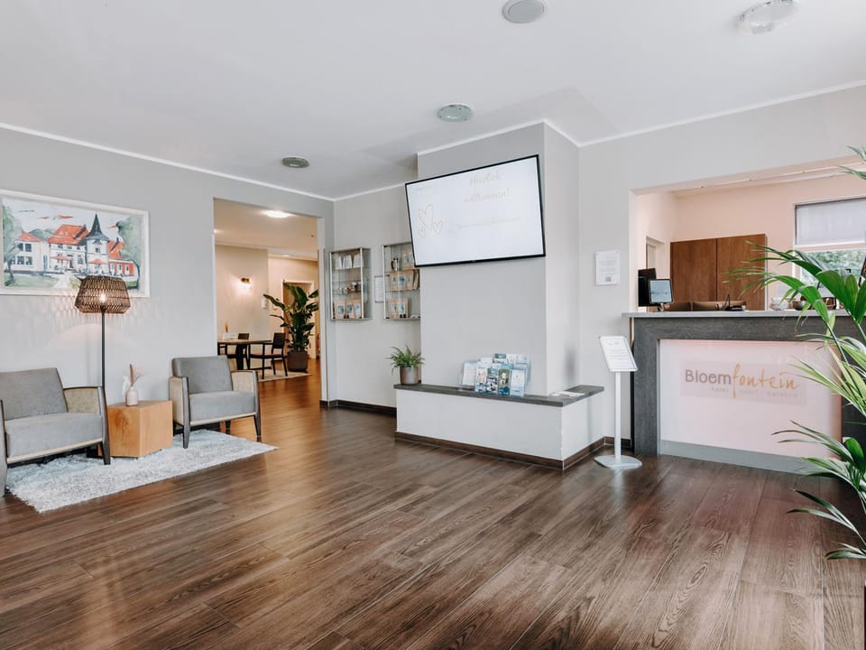 Lobby or reception, Seating area