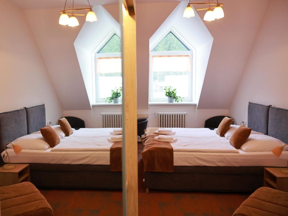 Bed, Photo of the whole room