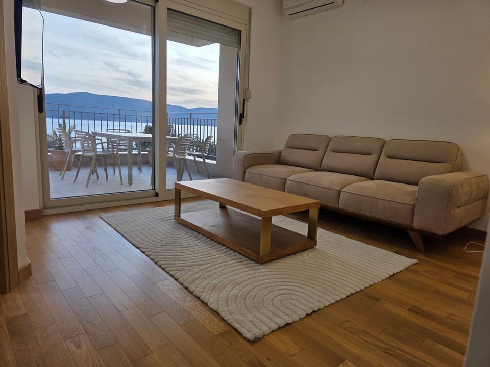 Natural landscape, Balcony/Terrace, Living room
