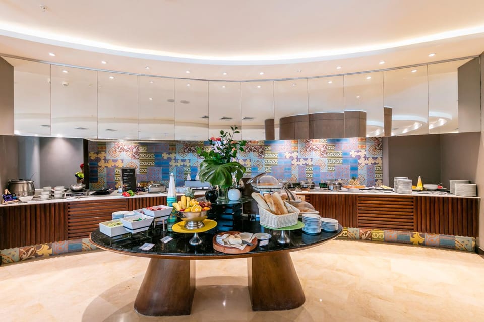 Breakfast, Buffet breakfast