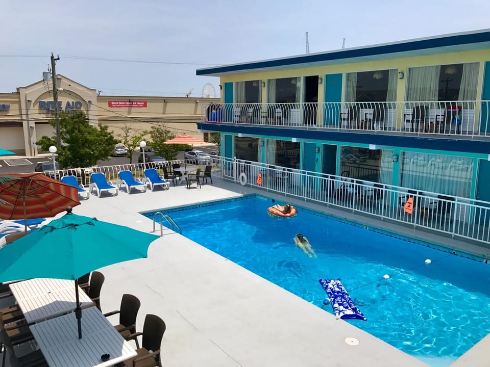 Pool view