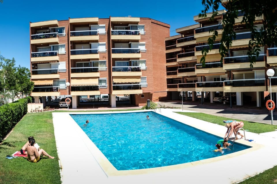 People, Garden, Pool view, Swimming pool, Open Air Bath