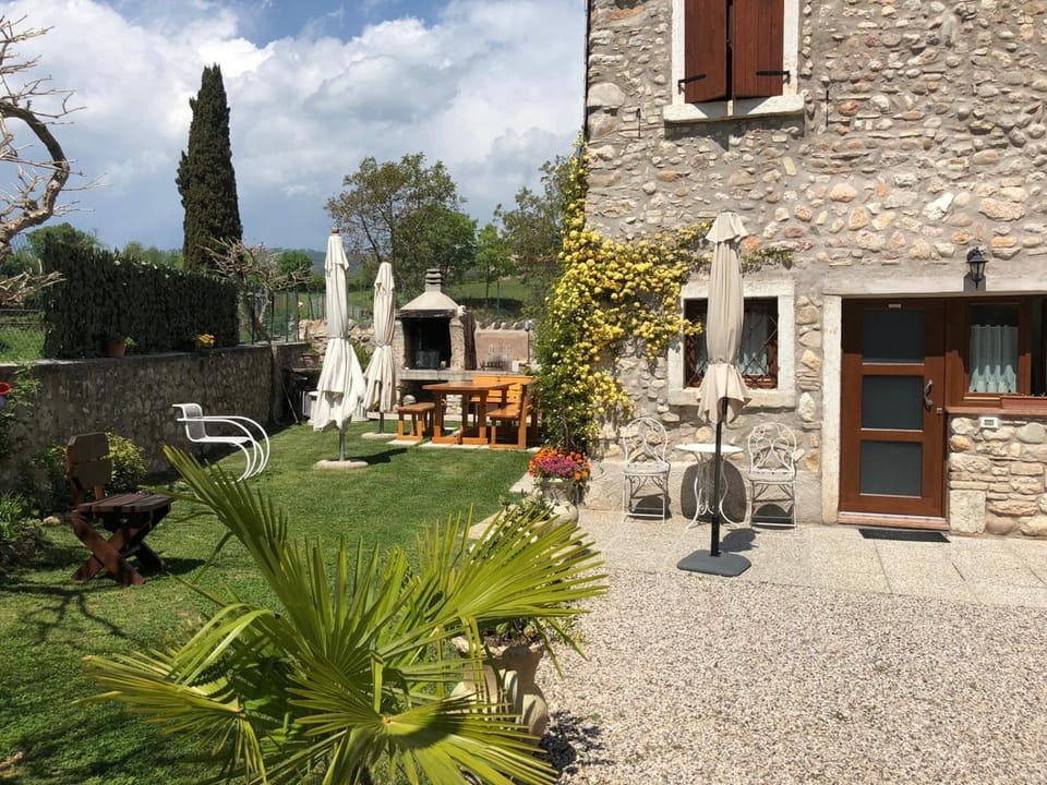 Property building, Patio, Facade/entrance, BBQ facilities, Garden, Inner courtyard view