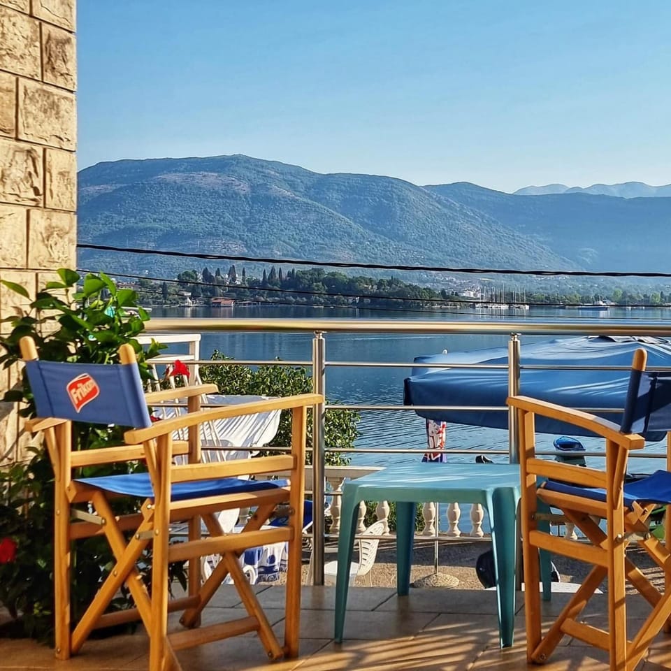 Day, View (from property/room), Balcony/Terrace, Seating area, Sea view