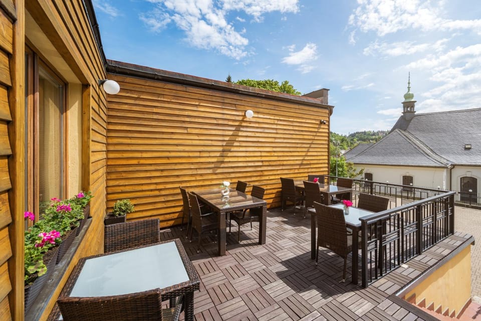 Balcony/Terrace, Garden view