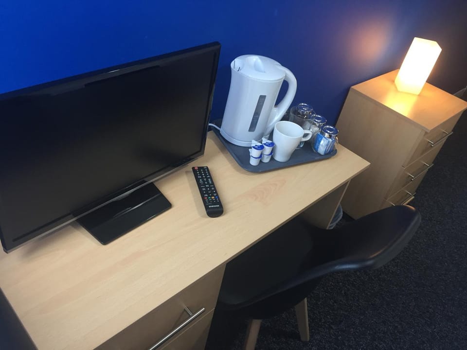 Southend Central Hotel - Close to Beach, City Centre, Train Station & Southend Airport Hotel in Southend-on-Sea