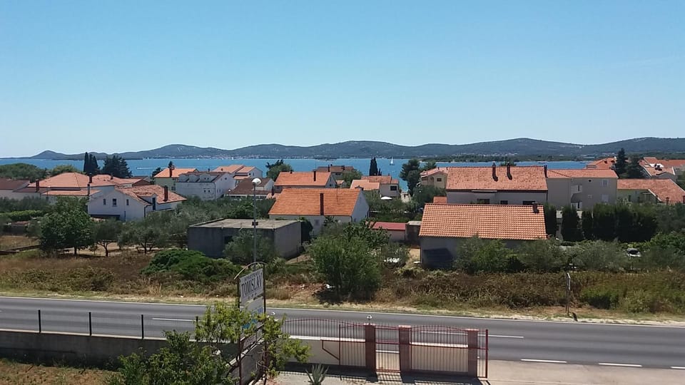 Natural landscape, View (from property/room), Garden view, Landmark view, Sea view, Street view
