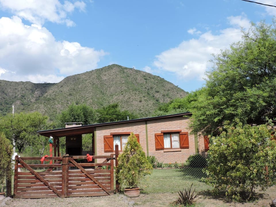 CABAÑAS LOS COCKERS House in Cordoba Province