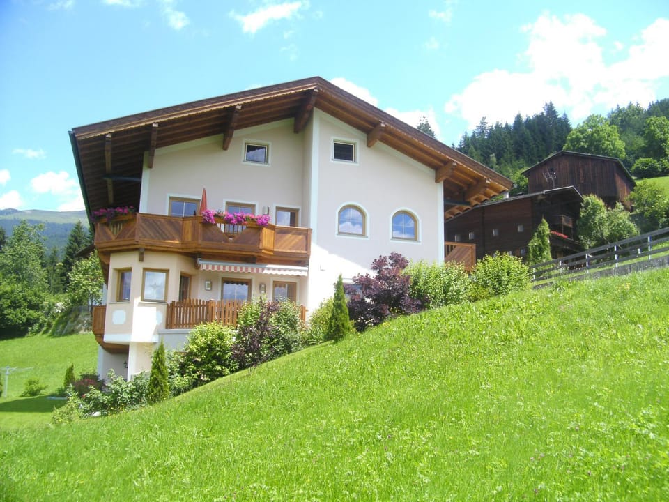 Property building, Natural landscape