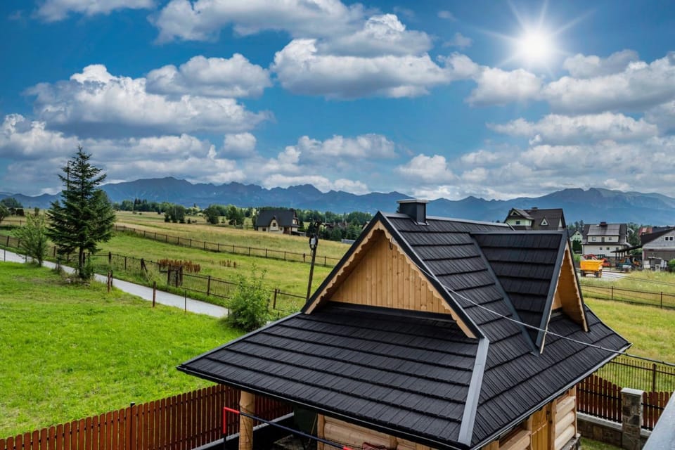 Property building, Natural landscape, Mountain view