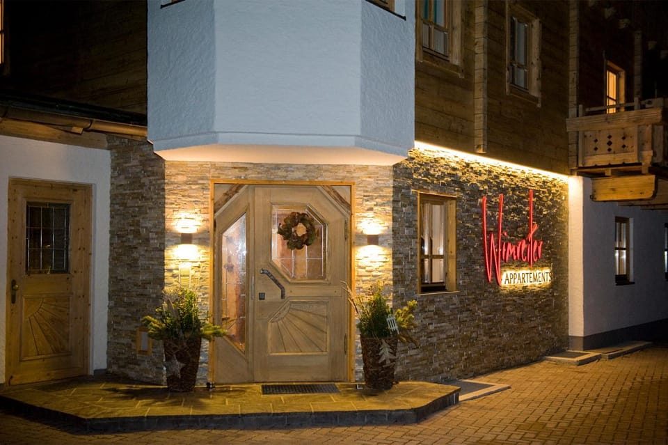 Facade/entrance, Night, Winter