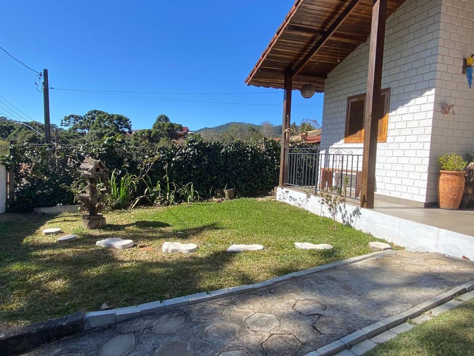 Chalé Château do Luí House in Monte Verde