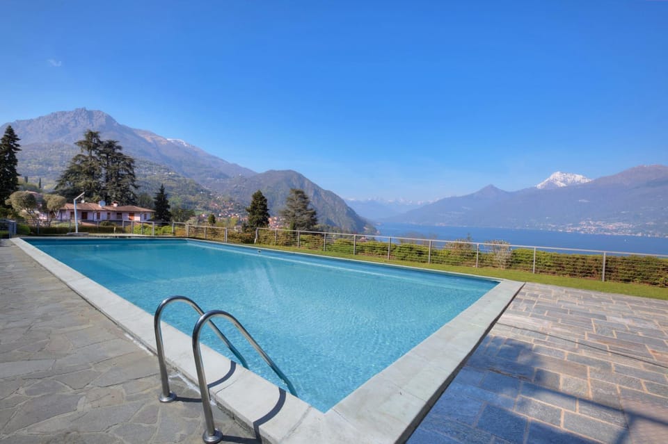 Garden, Balcony/Terrace, Lake view, Pool view, Swimming pool