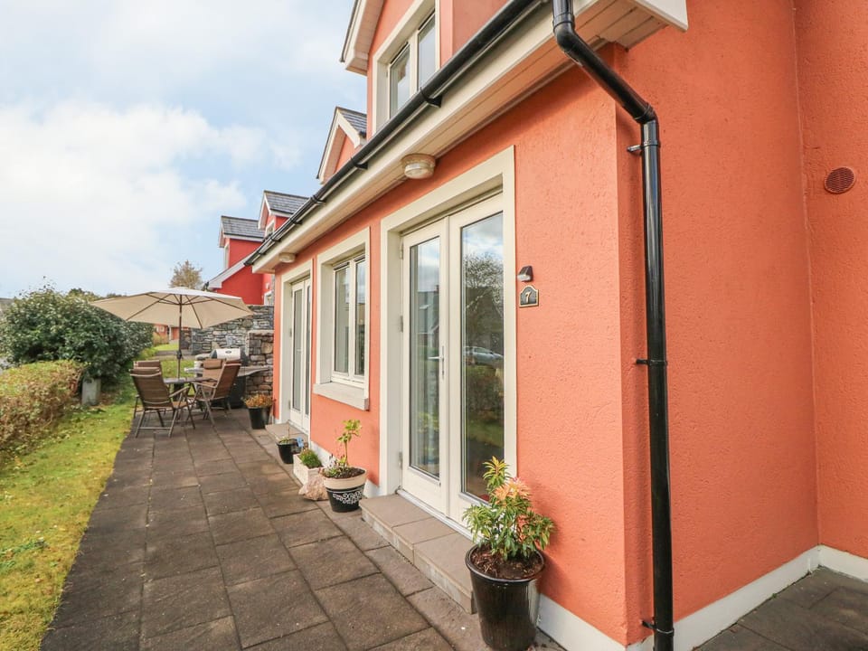 Ring of Kerry Golf Club Cottage House in County Kerry