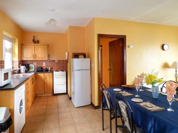 Rossbeigh Beach Cottage No 6 House in County Kerry