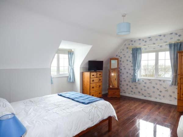 No 1 Apt, Brandy Harbour Cottage House in County Galway