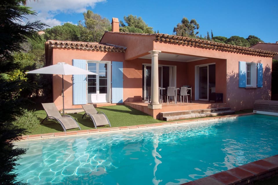 Patio, Garden, Swimming pool, Swimming pool