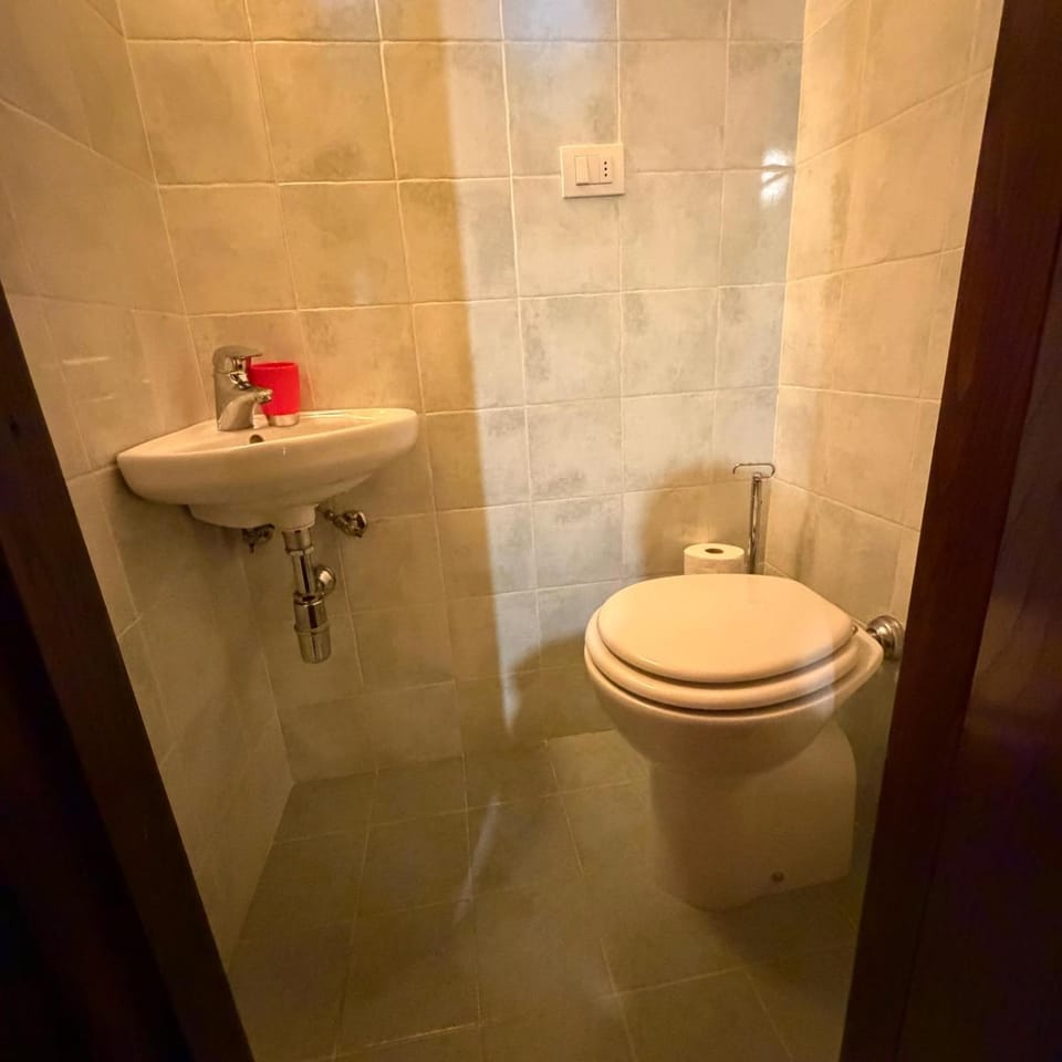 Toilet, Bathroom, bidet
