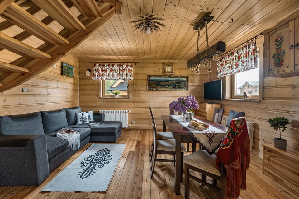 TV and multimedia, Living room, Dining area