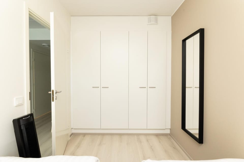 Bedroom, wardrobe