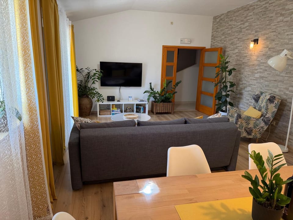 Sea and pine paradise Apartment in Dubrovnik-Neretva County
