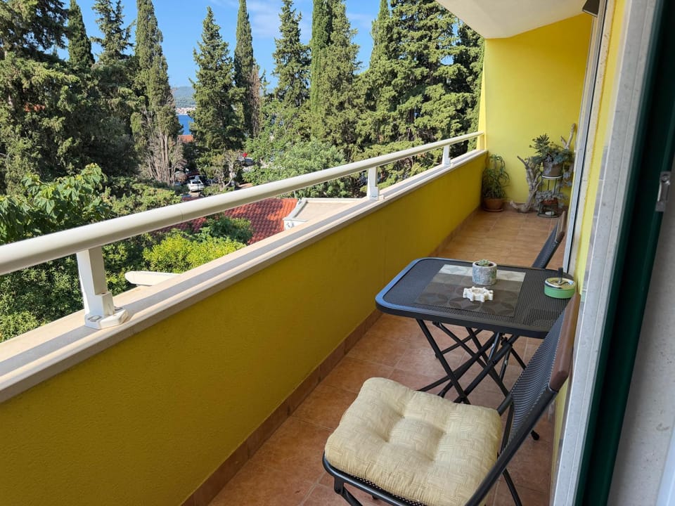 Sea and pine paradise Apartment in Dubrovnik-Neretva County