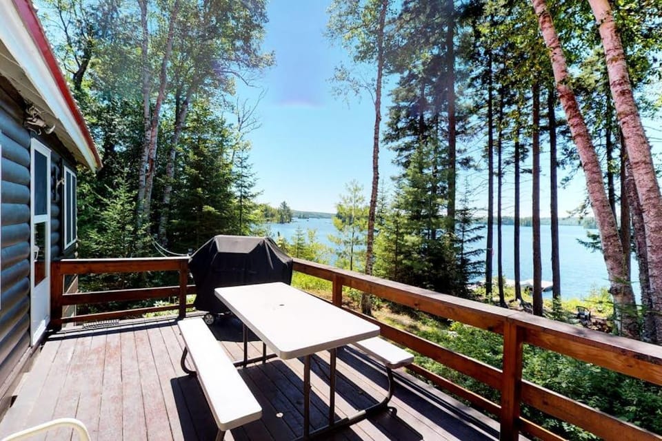 Pebble Cove House in Moosehead Lake