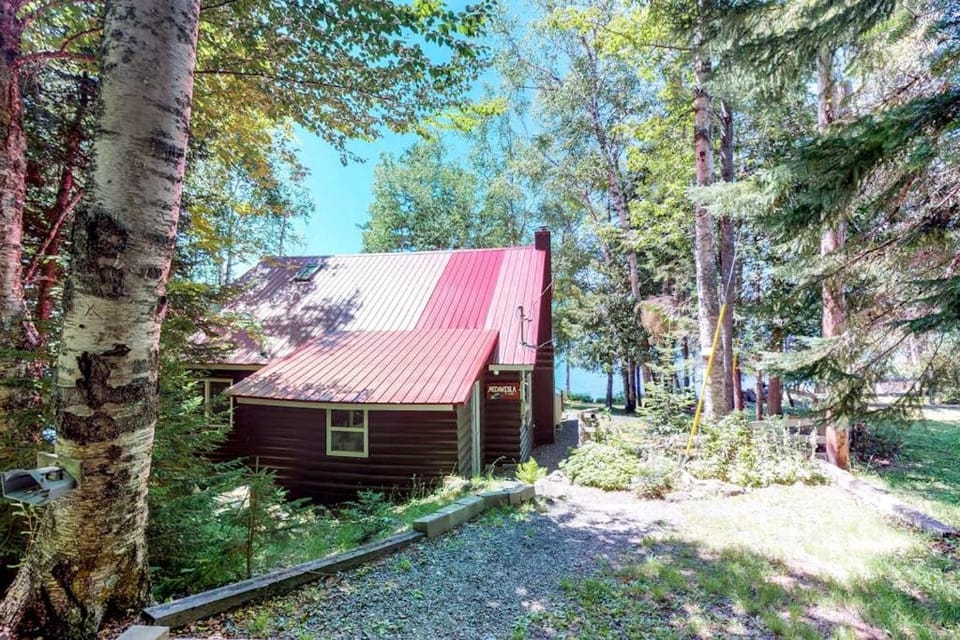 Property building, Day, Natural landscape