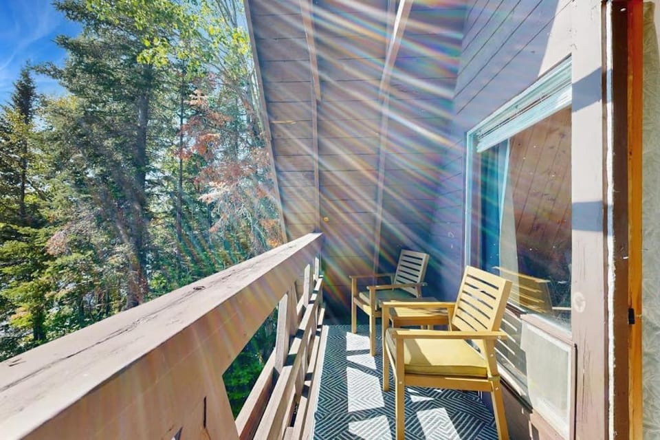 A-Frame on the Shore House in Moosehead Lake