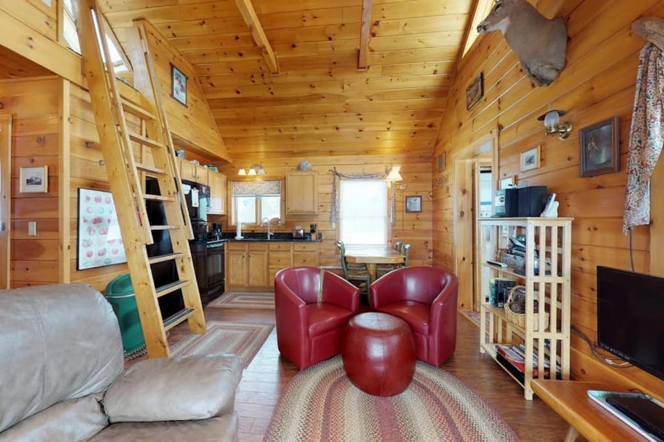 TV and multimedia, Living room, Seating area