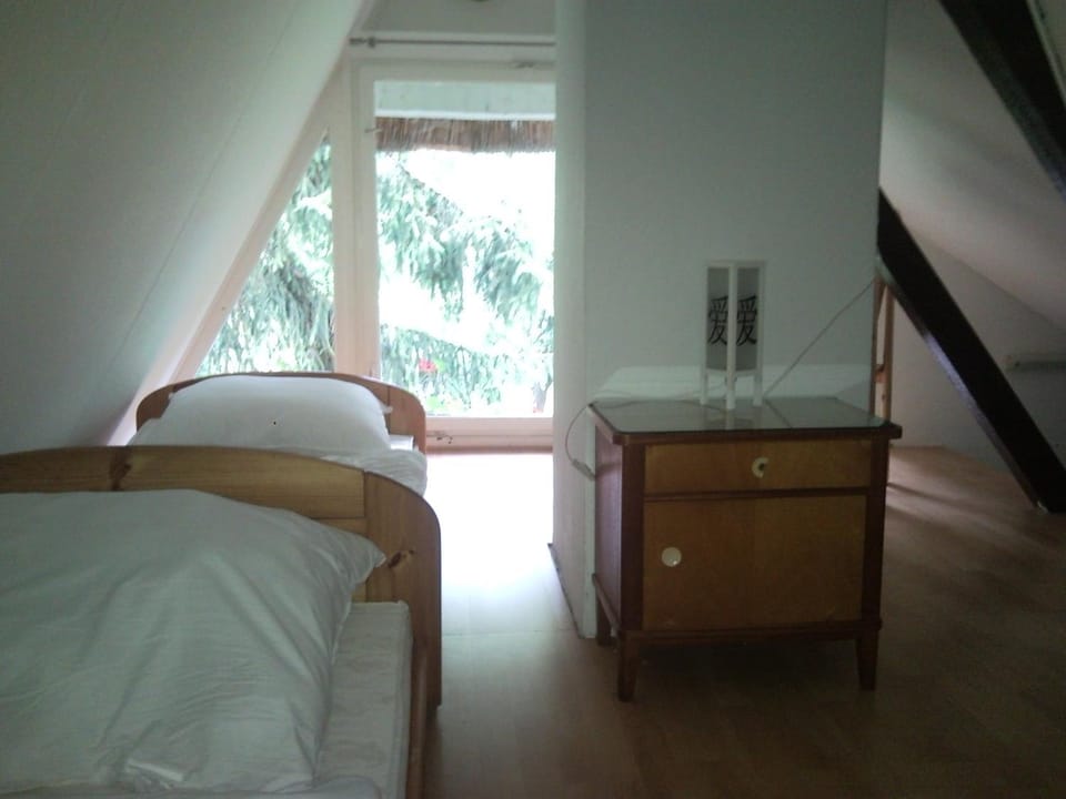 Bed, Decorative detail, Bedroom