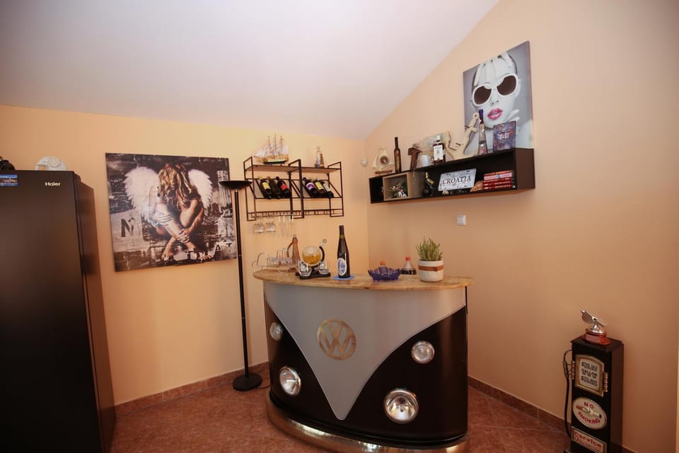Lounge or bar