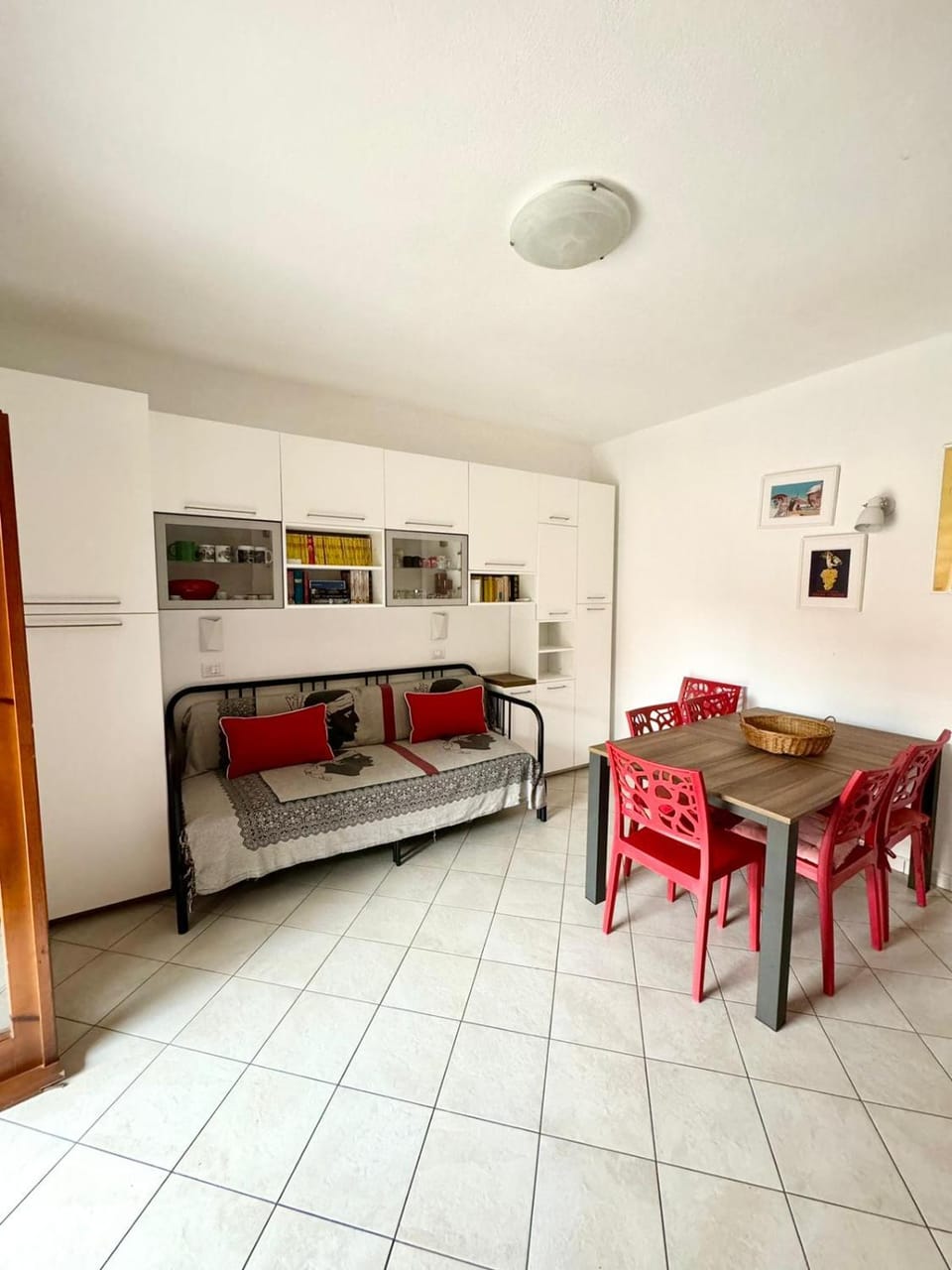 Trilocale climatizzato con cortile House in San Teodoro