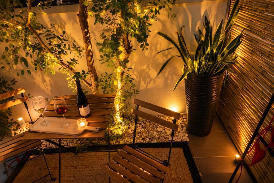 Night, Garden, View (from property/room), Balcony/Terrace, Seating area, Dining area, Garden view