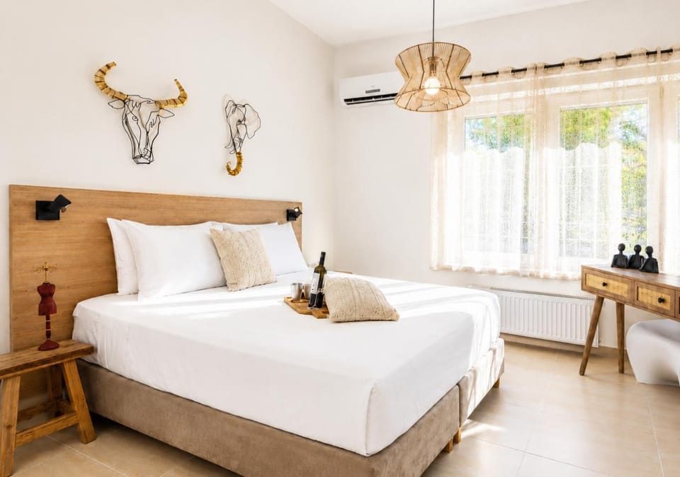 Bed, Bedroom, heating, internet