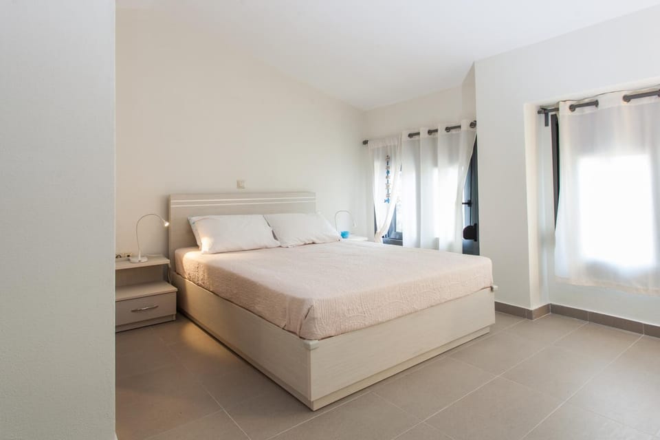 Daphne, Beachfront House Glarokavos #FeelsLikeHome House in Halkidiki
