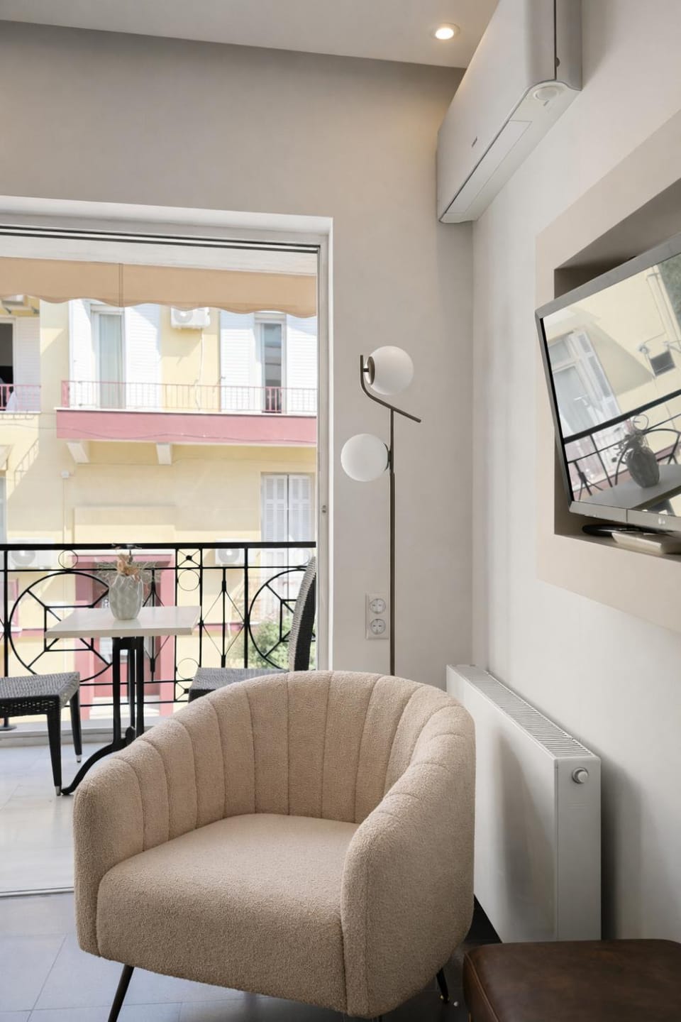 NOHO Boutique Koukaki , premium living Apartment in Athens