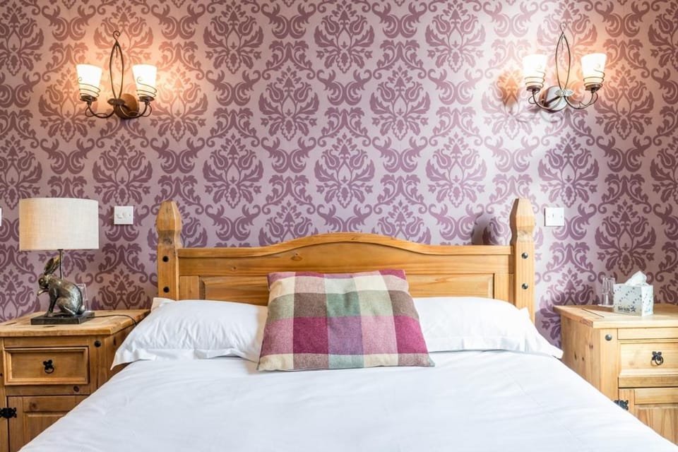 The Littleton Arms Inn in England