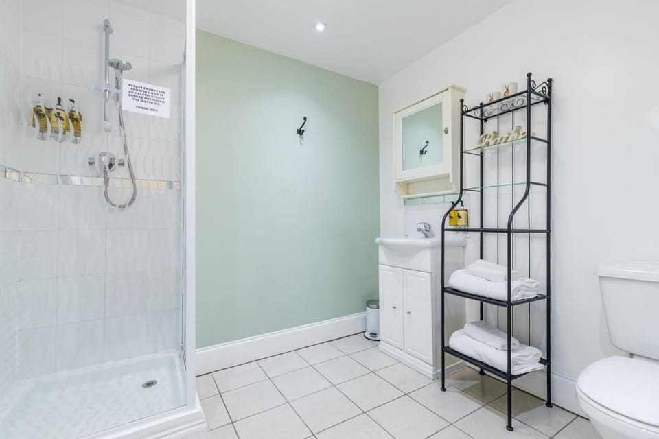 The Littleton Arms Inn in England