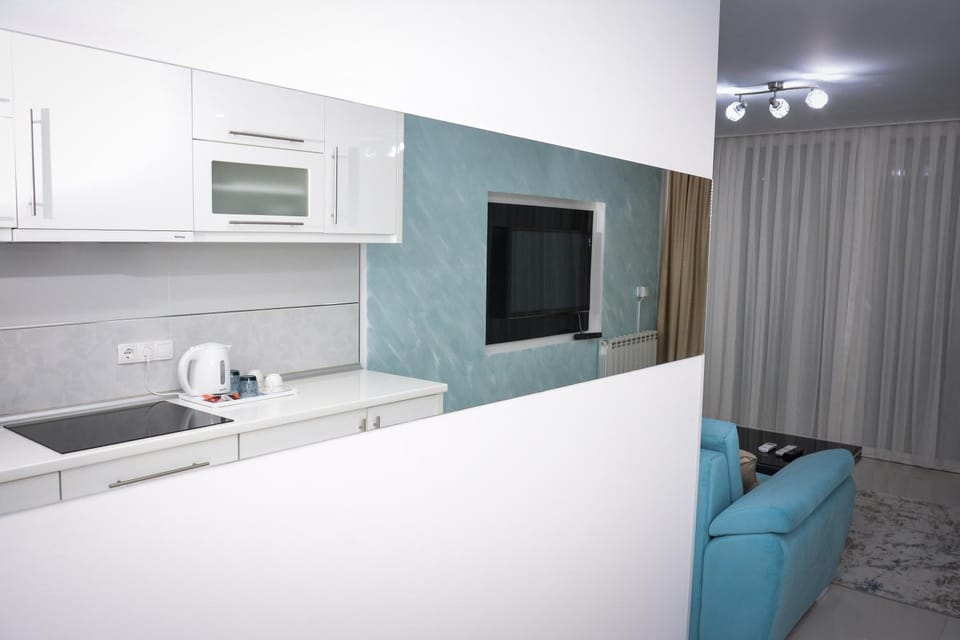 TV and multimedia, Kitchen or kitchenette