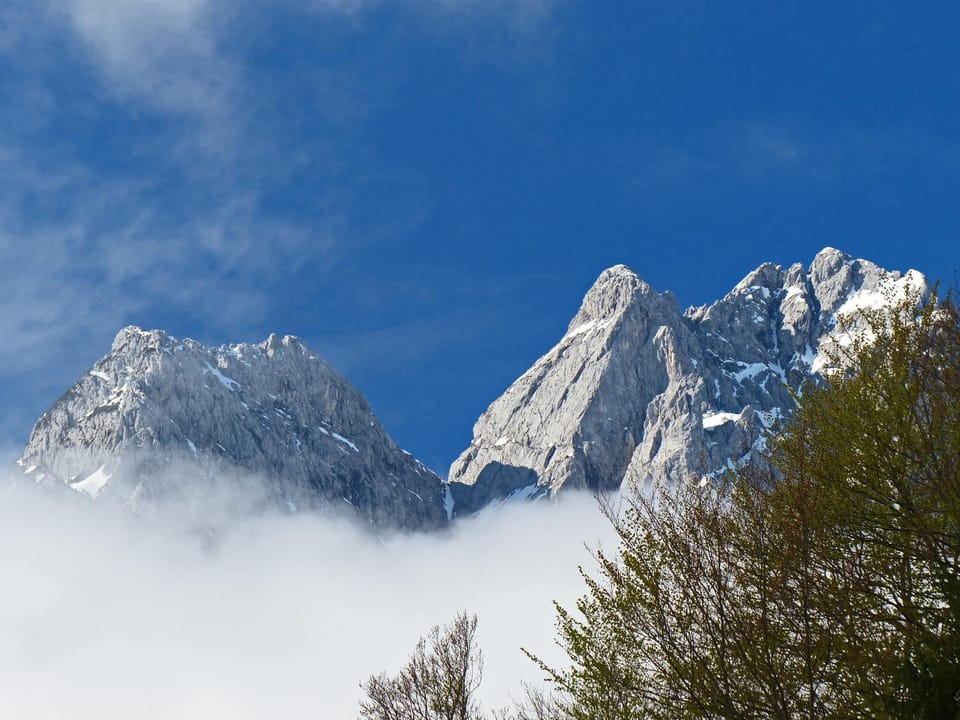 Skiing, Hiking