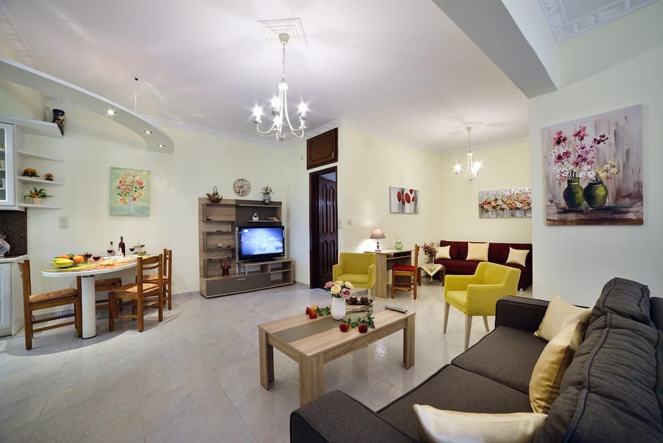 TV and multimedia, Living room, Seating area