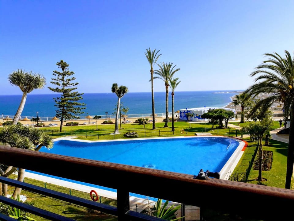 Pool view, Swimming pool