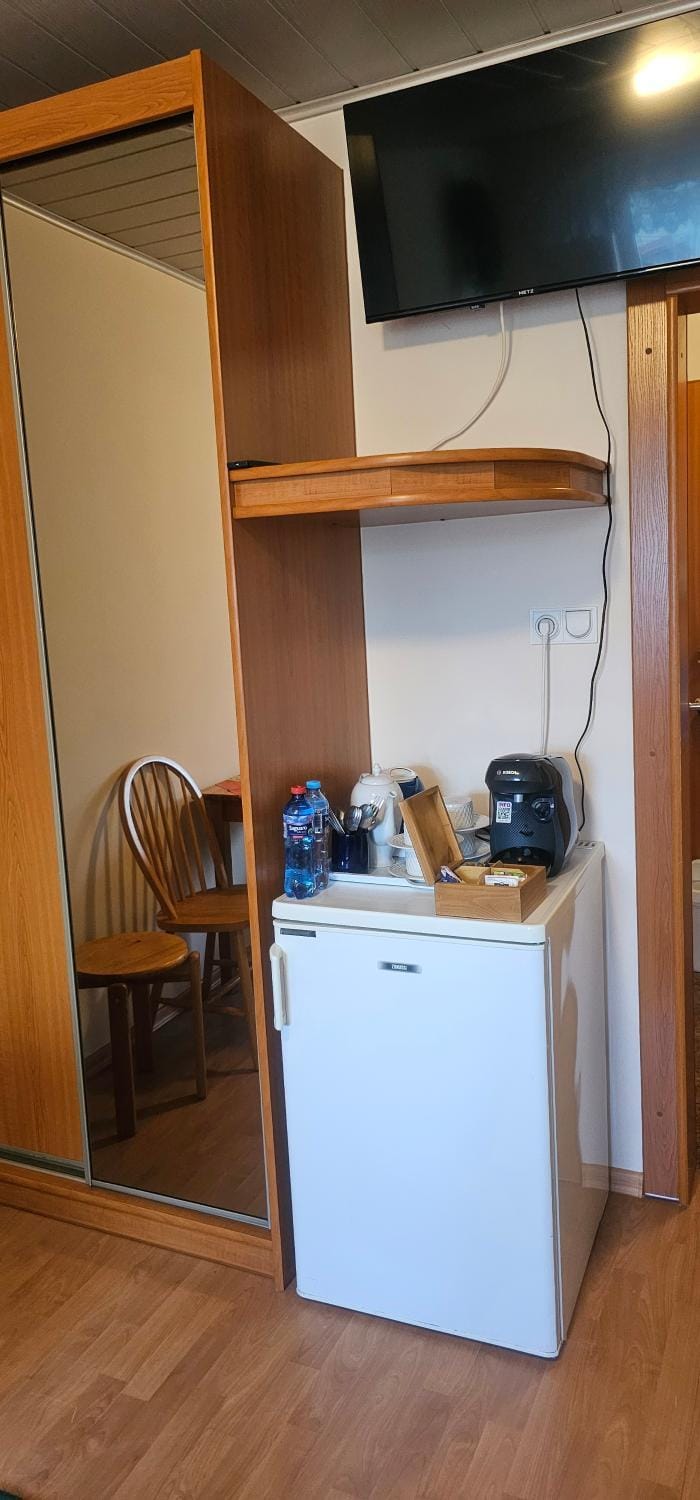 TV and multimedia, Coffee/tea facilities, Drinks, Non alcoholic drinks, furniture