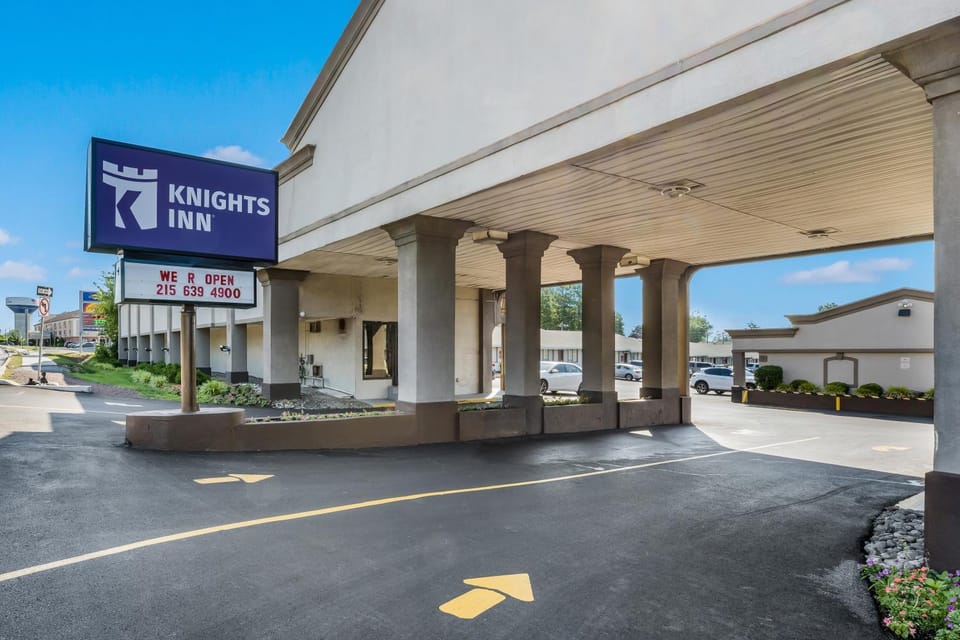 Facade/entrance, Property logo or sign