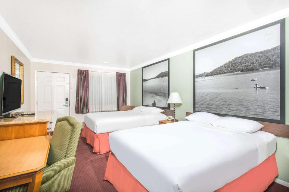 Photo of the whole room, On site