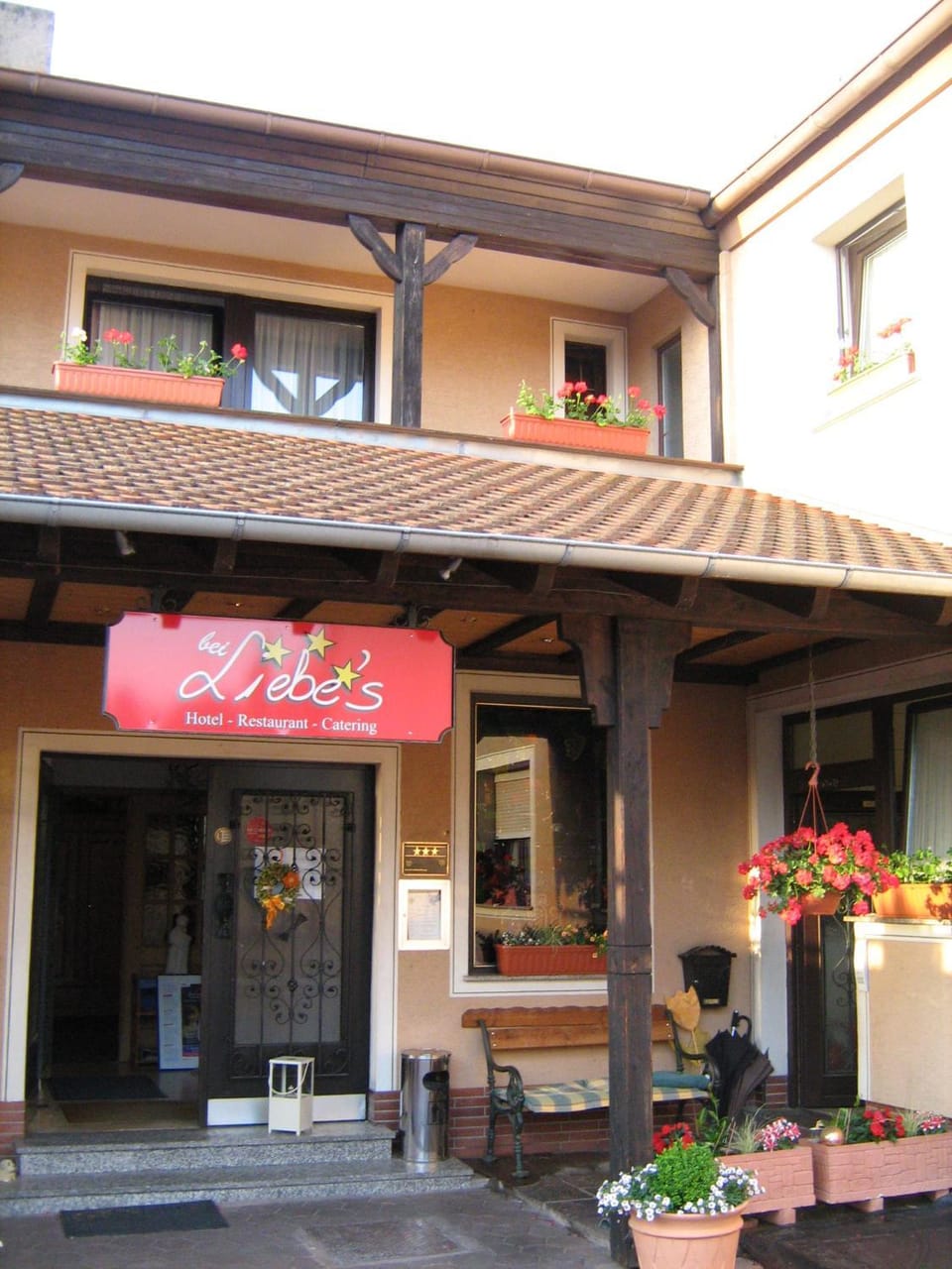 Facade/entrance, Spring, Property logo or sign