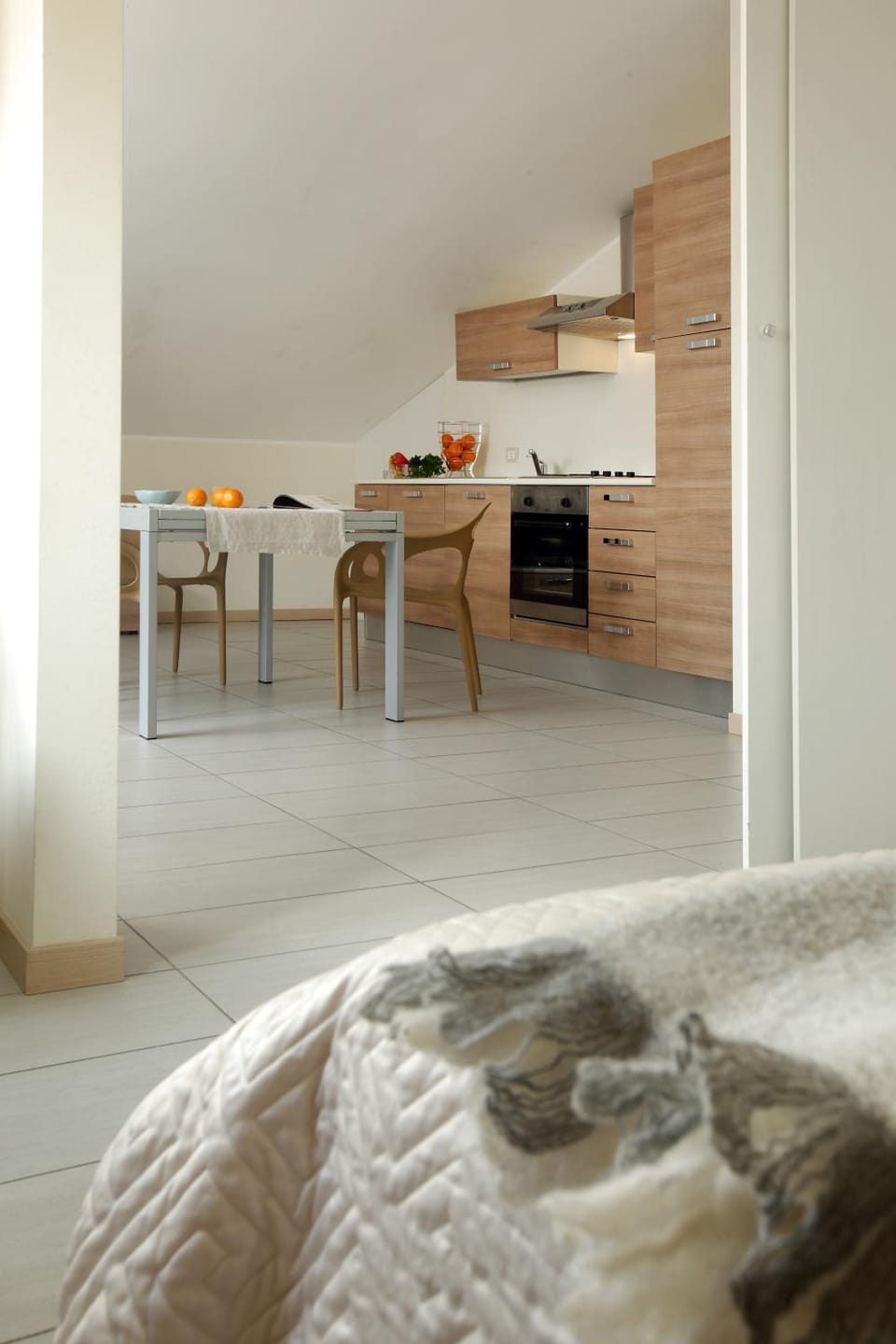 Kitchen or kitchenette, Dining area, stove