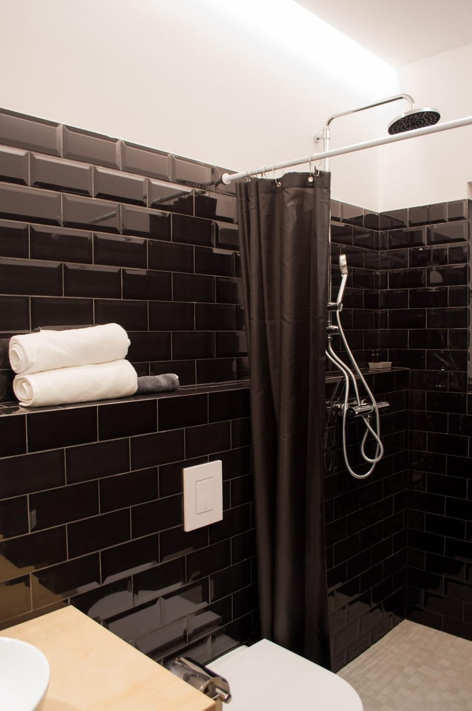 Shower, towels